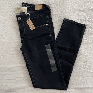 **NWOT** AEO Skinny 6 Regular Classic Rinse Jeans
